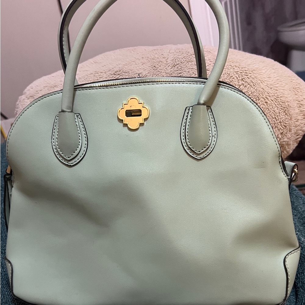Crown & Ivy purse